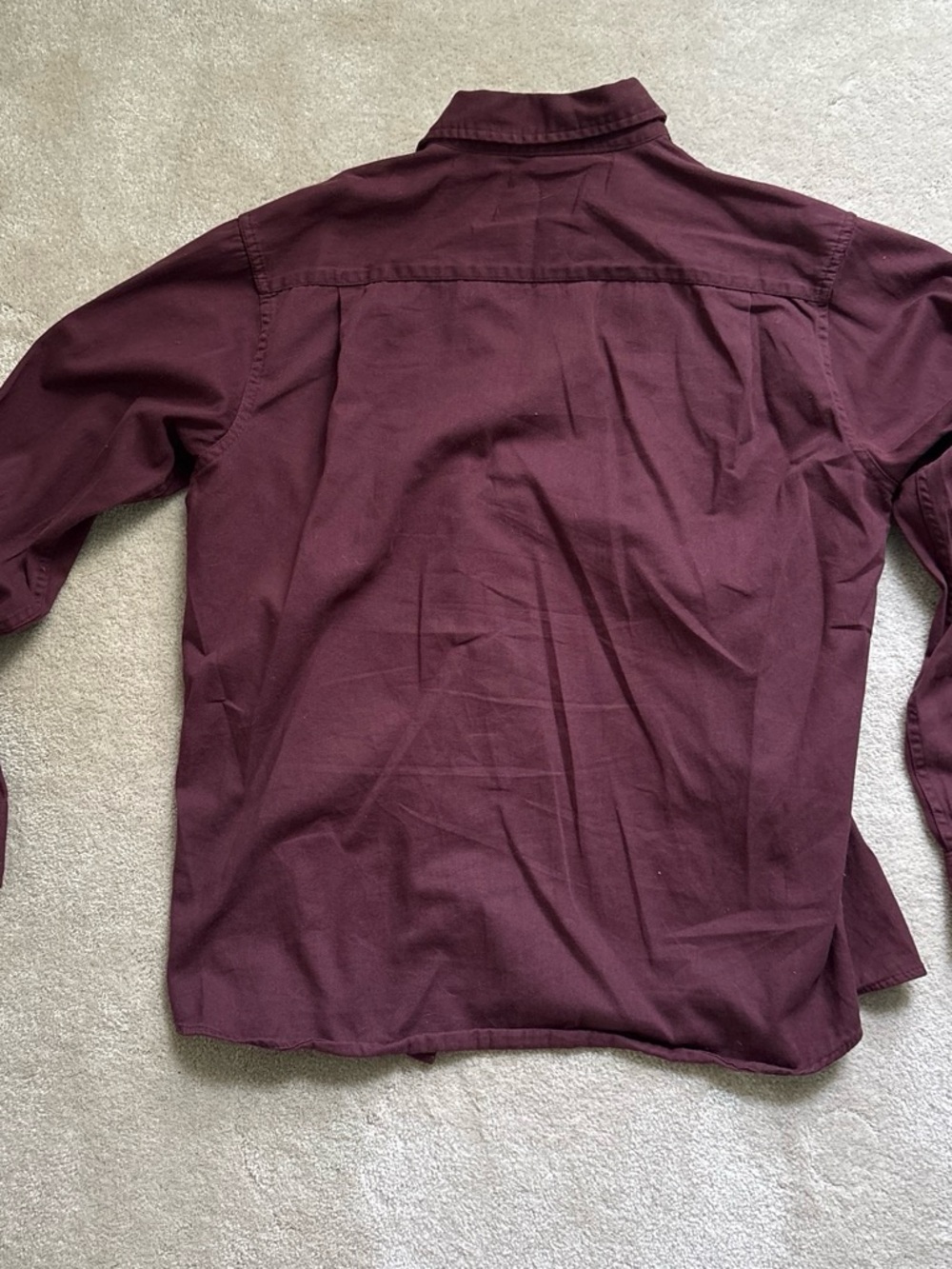 Wrangler relaxed fit burgundy and tan button-up shirt size M - Picture 3 of 7